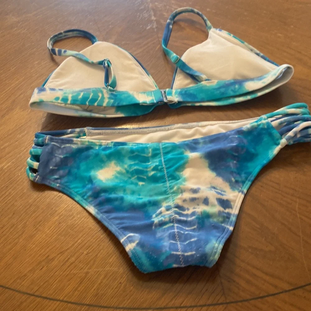 Hollister blue tie-dye triangle bikini small adjustable straps small